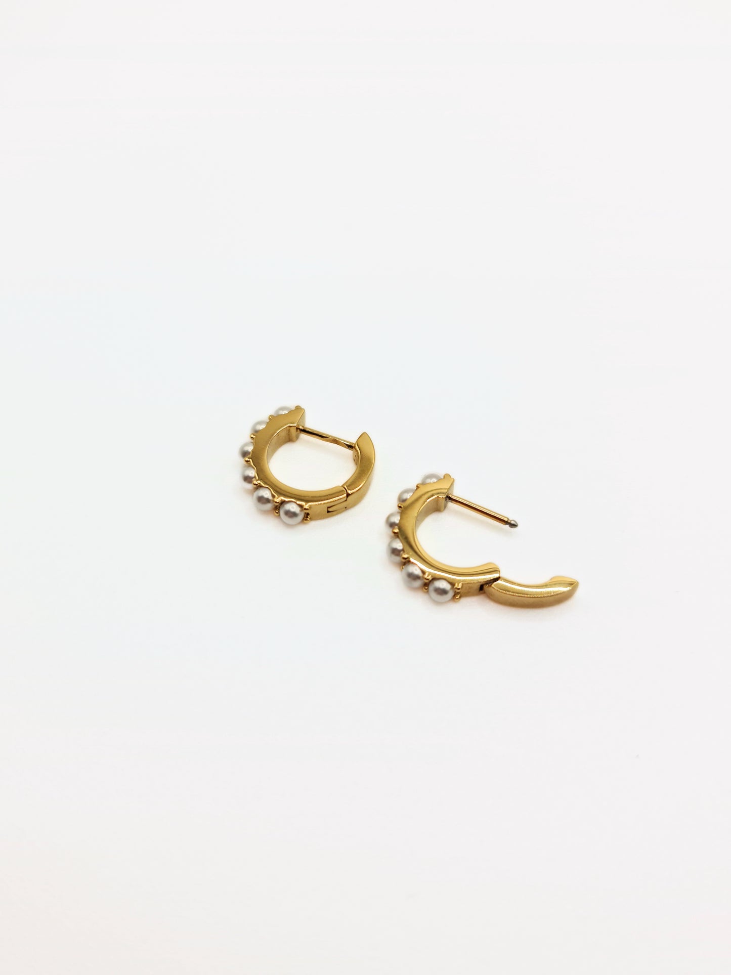 gold-pearl-huggie-hoop-earrings-stainless-steel-tarnish-free-jewellery-waterproof-ember-and-stone-1