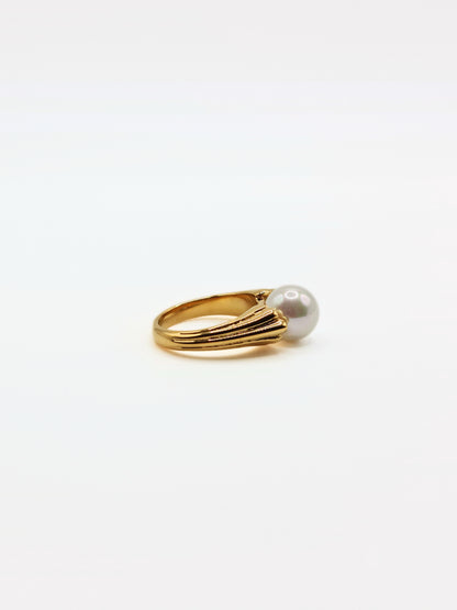 gold-pearl-statement-ring-vintage-stainless-steel-tarnish-free-jewellery-waterproof-ember-and-stone-2