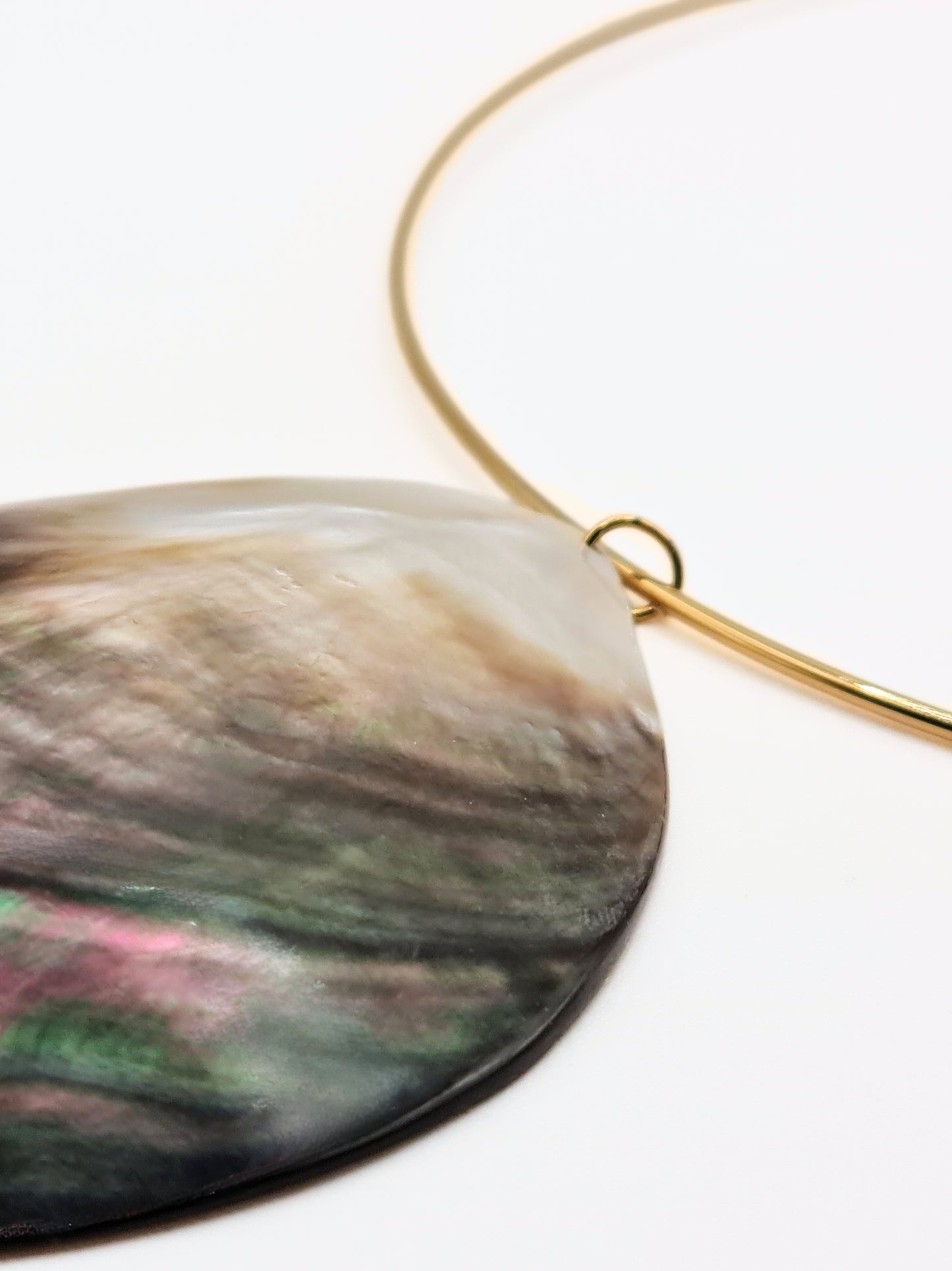 gold-real-natural-shell-collar-necklace-summer-jewellery-stainless-steel-tarnish-free-jewellery-waterproof-ember-and-stone-6