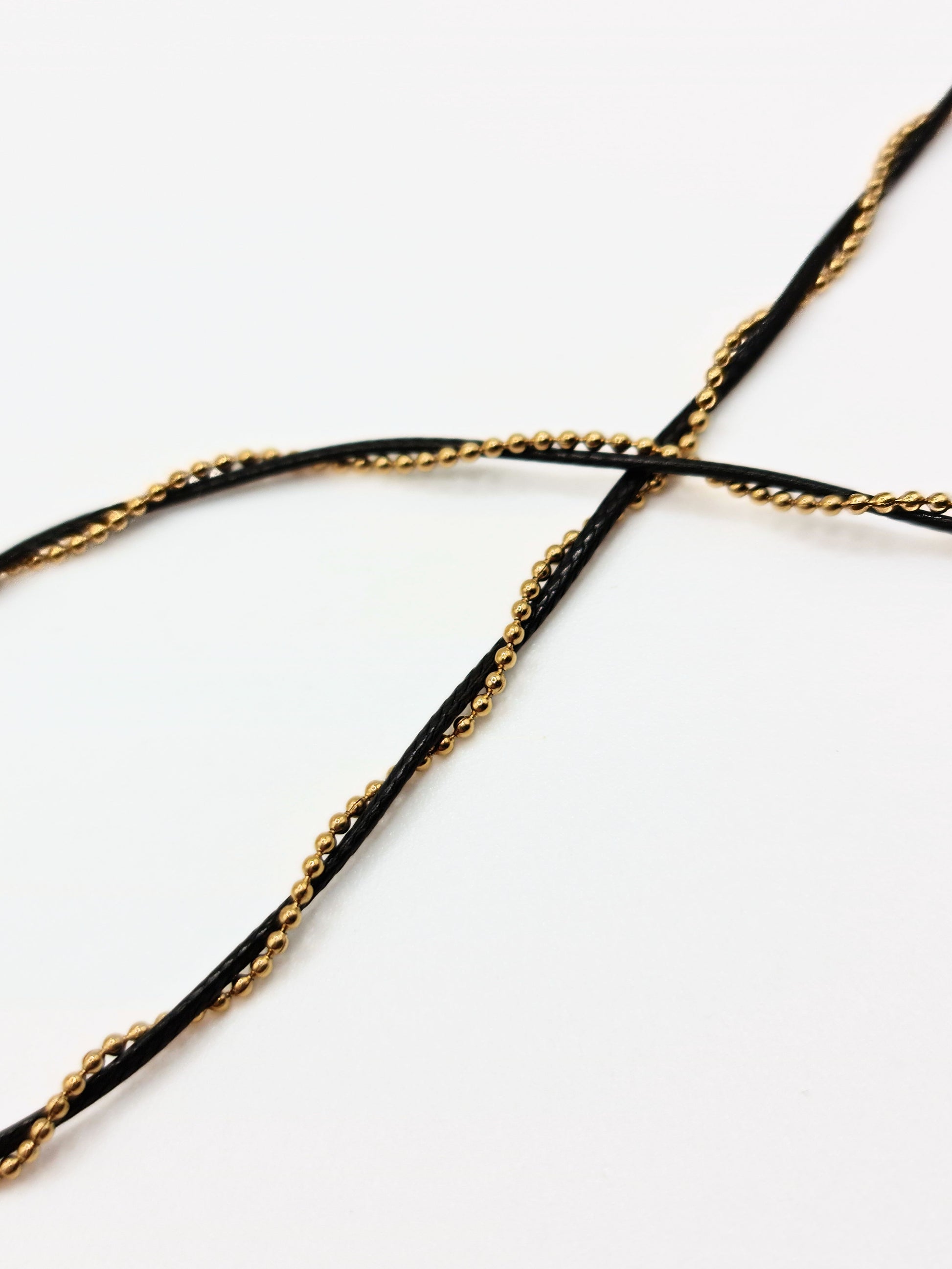 gold-seashell-rope-pendant-necklace-summer-jewellery-stainless-steel-tarnish-free-jewellery-waterproof-ember-and-stone-1