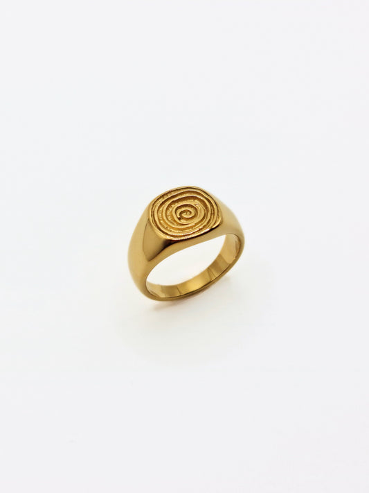 gold-spiral-statement-signet-ring-summer-stainless-steel-tarnish-free-jewellery-waterproof-ember-and-stone-3
