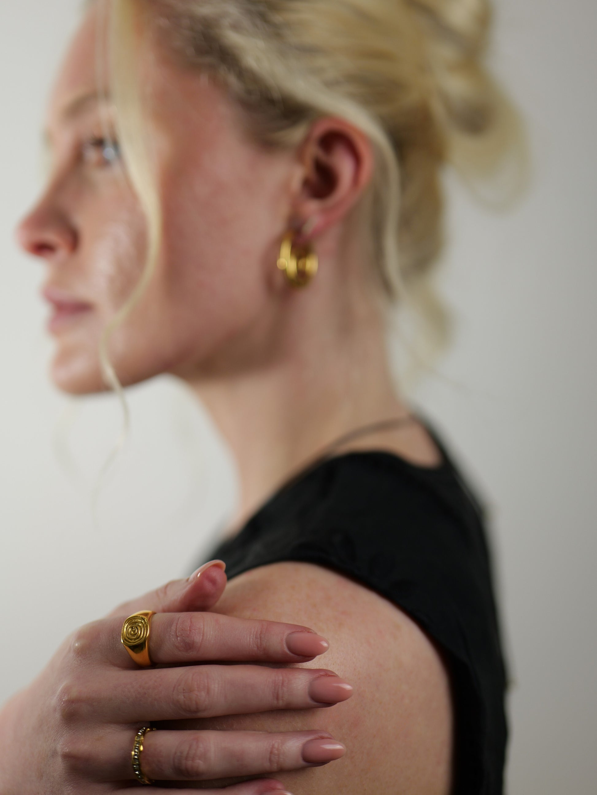 gold-spiral-statement-signet-ring-summer-stainless-steel-tarnish-free-jewellery-waterproof-ember-and-stone-3