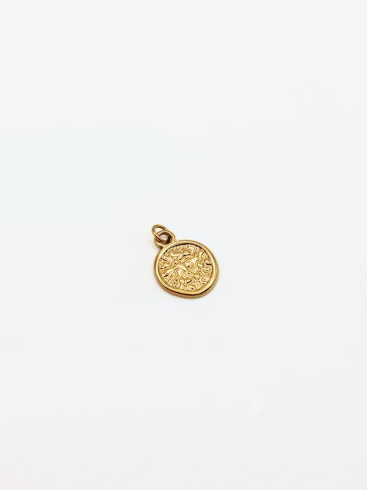 gold-textured-coin-charm-necklace-tarnish-free-jewellery-waterproof-stainless-steel-1