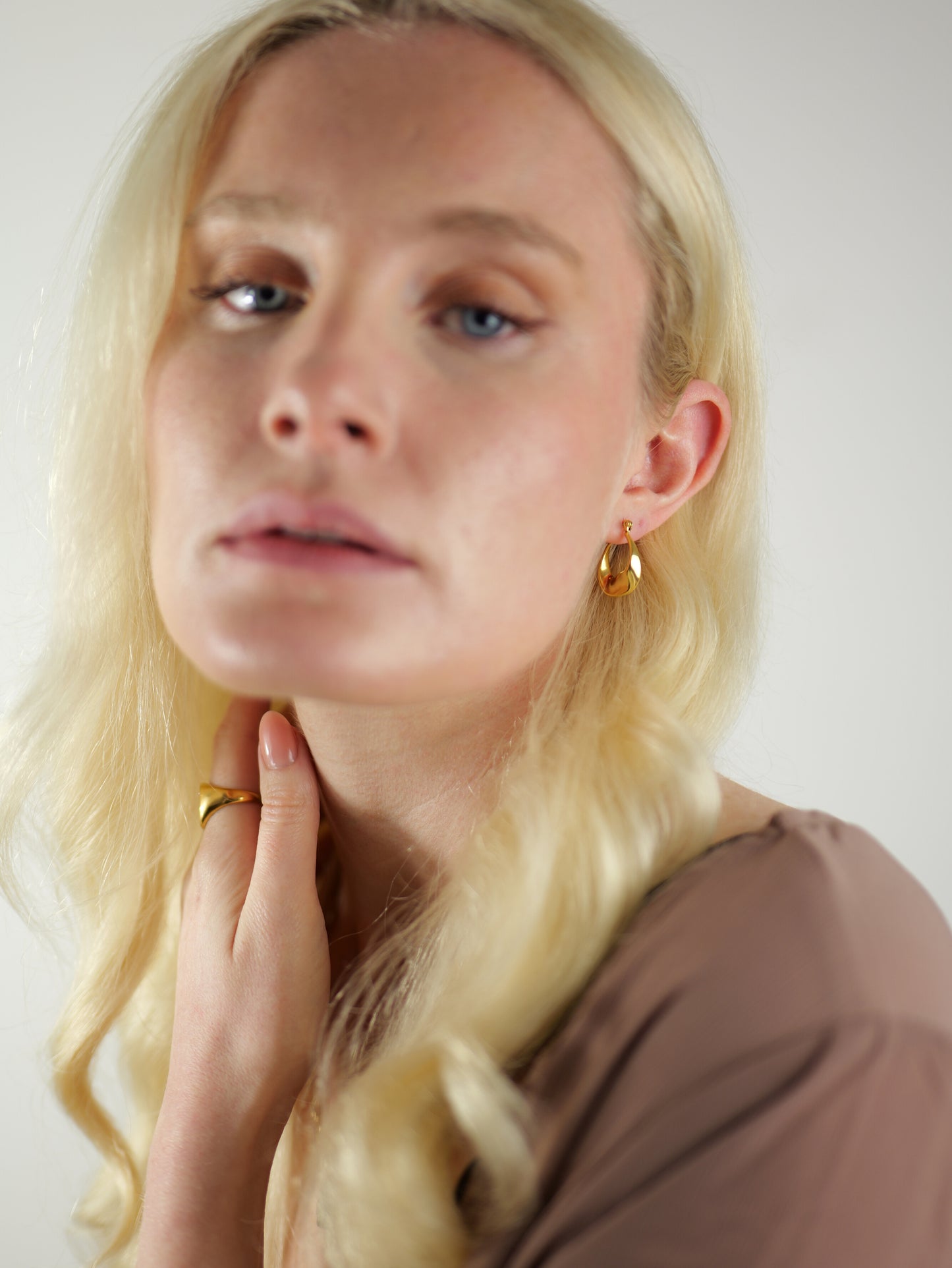 The Teagan 18k Gold Plated Tarnish-Free Twist Hoop Earrings