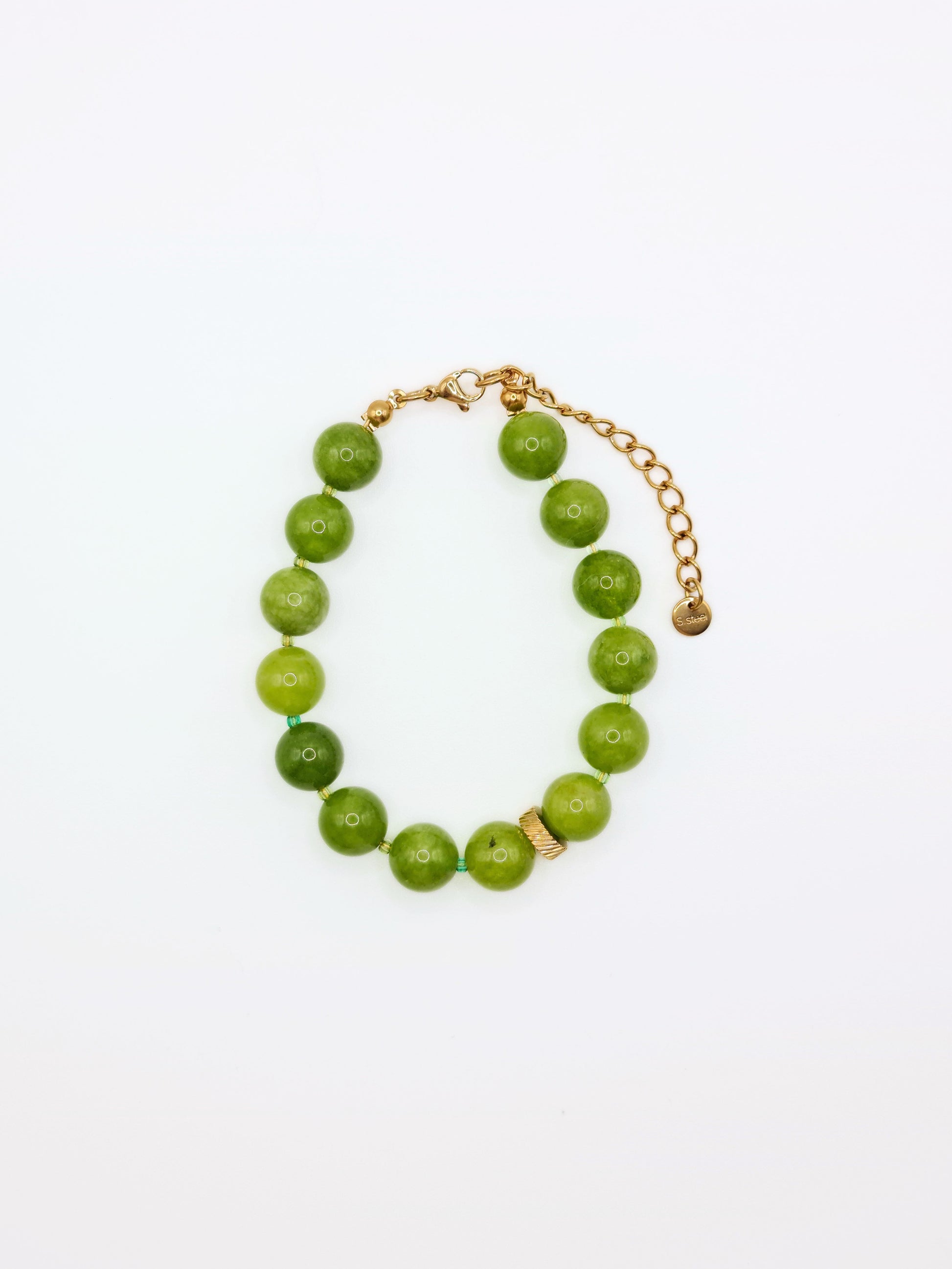 green-agate-gemstone-natural-stone-semi-precious-beaded-bracelet-stainless-steel-tarnish-free-jewellery-waterproof-ember-and-stone-1