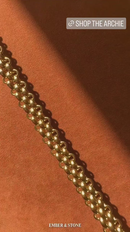 The Archie 18k Gold Plated Stainless T-Bar Fastening Chunky Chain Bracelet.