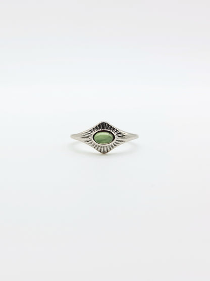 silver-cateseye-gemstone-natural-stone-semi-precious-stacking-ring-vintage-stainless-steel-tarnish-free-jewellery-waterproof-ember-and-stone-1