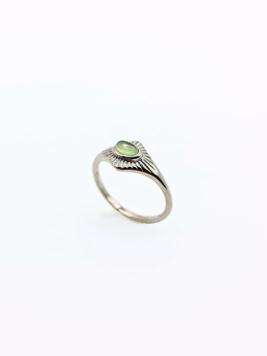 silver-cateseye-gemstone-natural-stone-semi-precious-stacking-ring-vintage-stainless-steel-tarnish-free-jewellery-waterproof-ember-and-stone-1