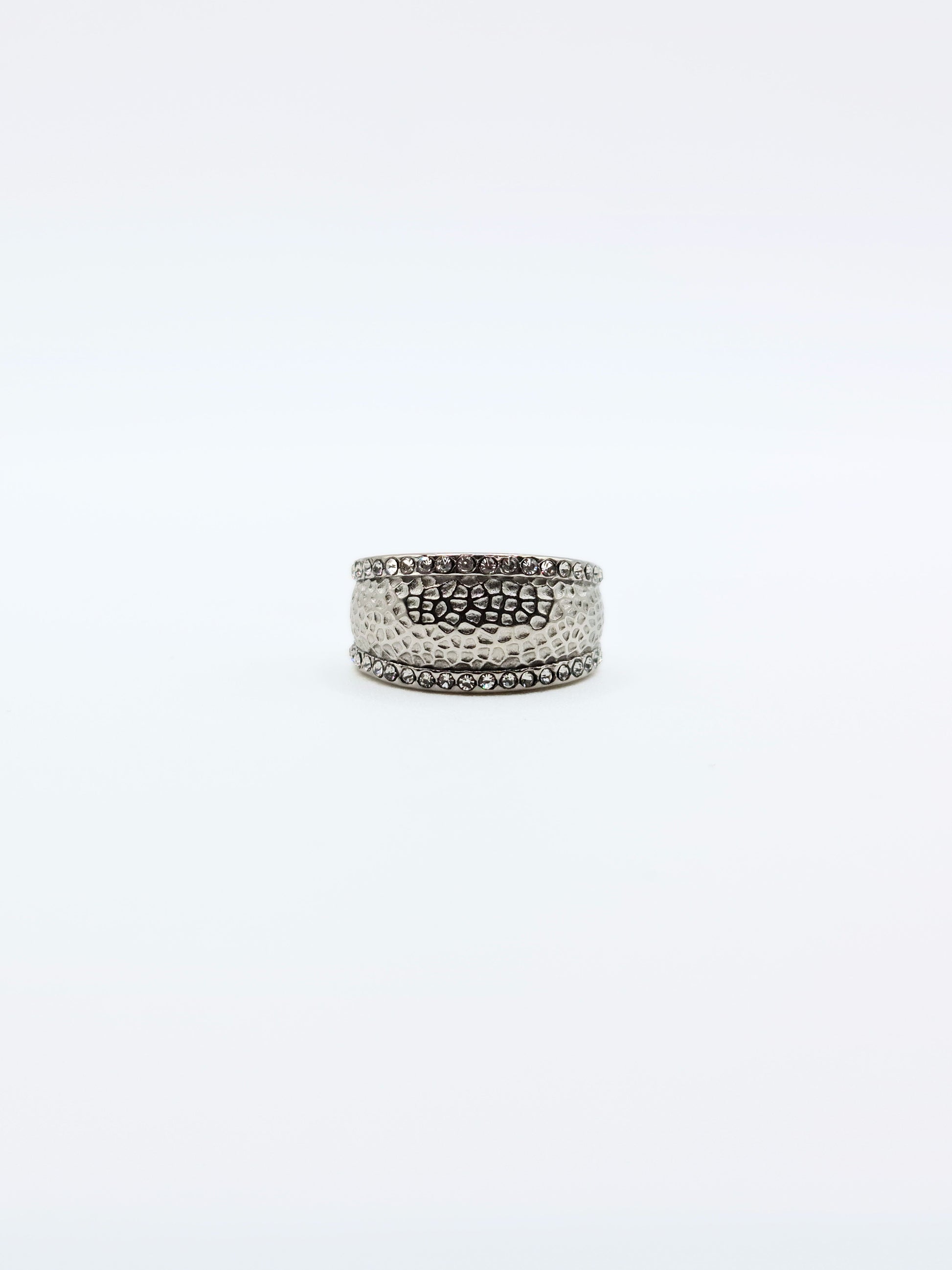 silver-crystal-hammered-ethnic-boho-stainless-steel-tarnish-free-jewellery-waterproof-ember-and-stone-3
