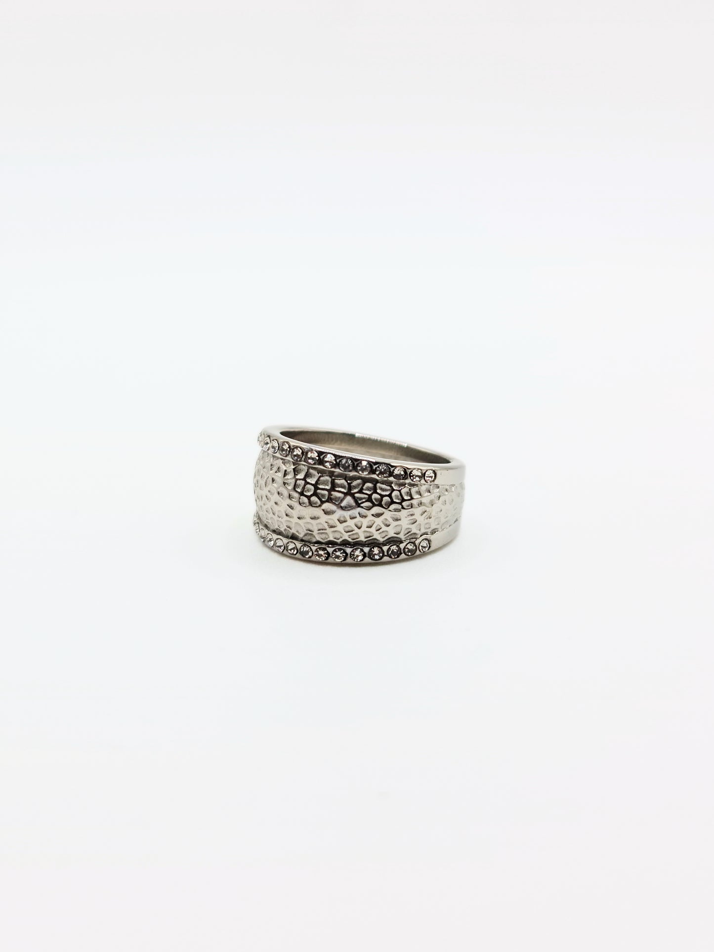 silver-crystal-hammered-ethnic-boho-stainless-steel-tarnish-free-jewellery-waterproof-ember-and-stone-3