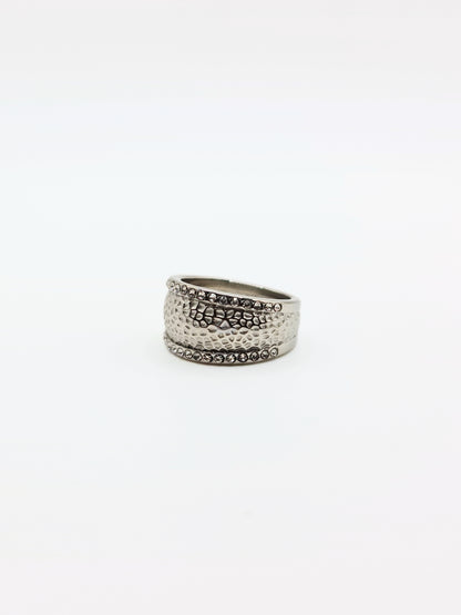 silver-crystal-hammered-ethnic-boho-stainless-steel-tarnish-free-jewellery-waterproof-ember-and-stone-3