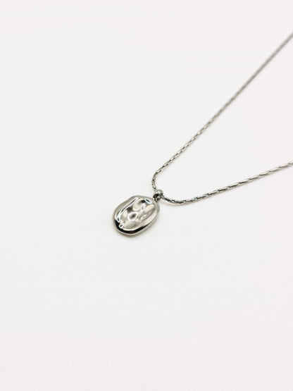 silver-organic-hammered-metal-pendant-necklace-stainless-steel-tarnish-free-jewellery-waterproof-ember-and-stone-2