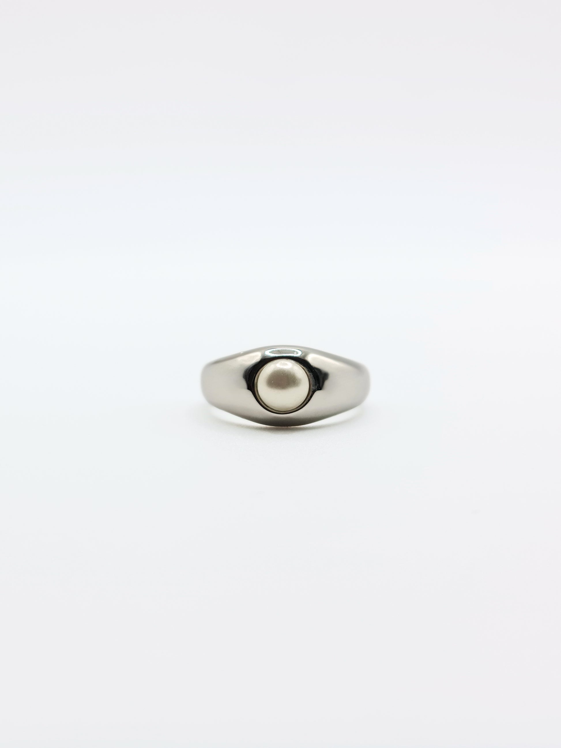 silver-organic-natural-freshwater-real-pearl-ring-stainless-steel-tarnish-free-jewellery-waterproof-ember-and-stone-2