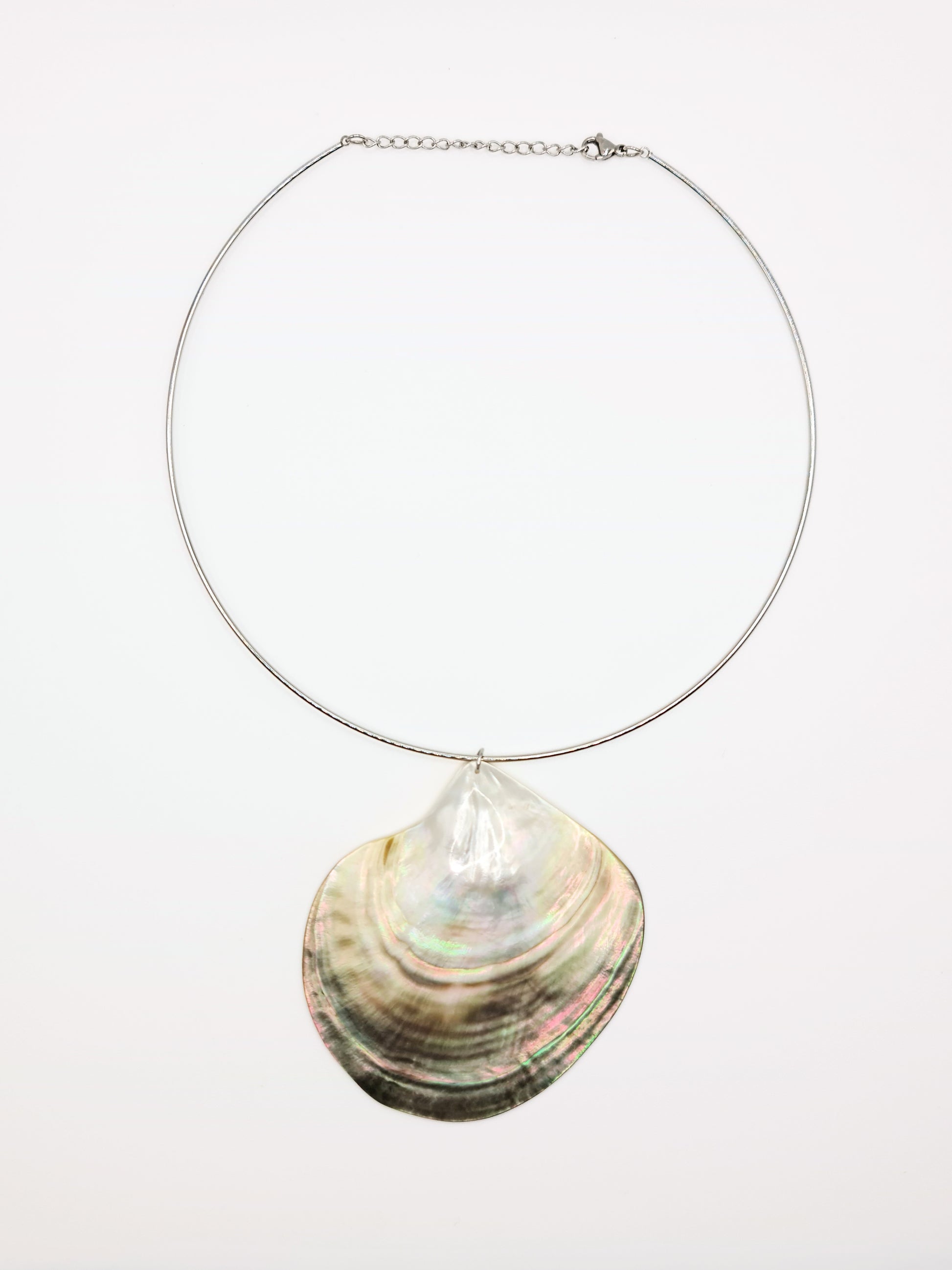silver-real-natural-shell-collar-necklace-summer-jewellery-stainless-steel-tarnish-free-jewellery-waterproof-ember-and-stone-4