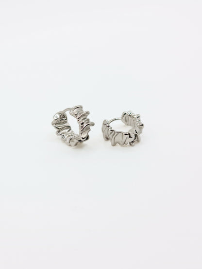 silver-textured-crimped-hoop-earrings-stainless-steel-tarnish-free-jewellery-waterproof-1